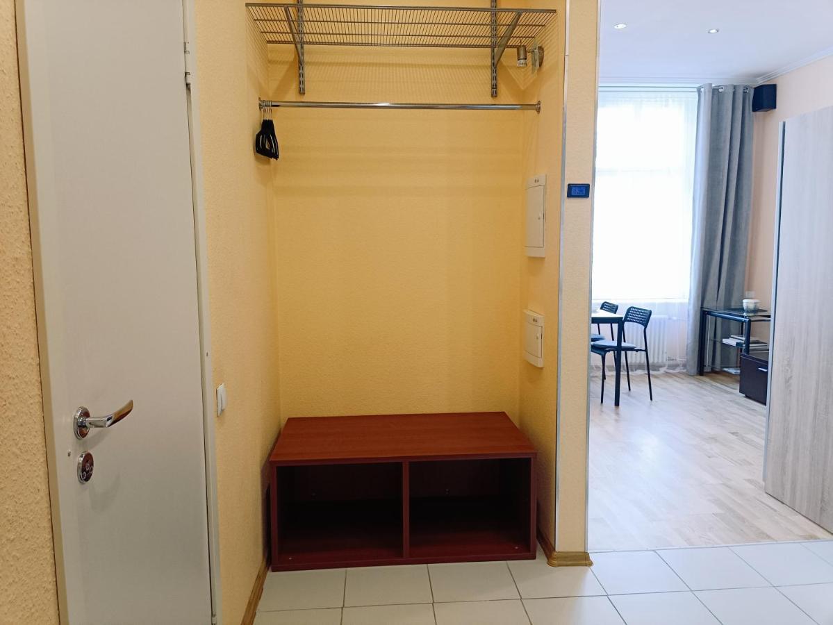 Centrally Located Studio Apartment Riga Exterior photo