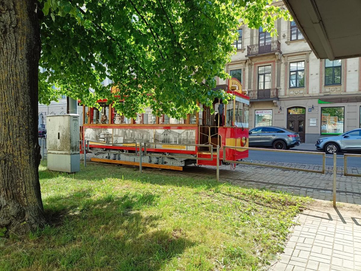 Centrally Located Studio Apartment Riga Exterior photo